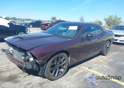 2022 Dodge Challenger R/T z USA, uszkodzony, nr VIN 2C3CDZBT7NH233989